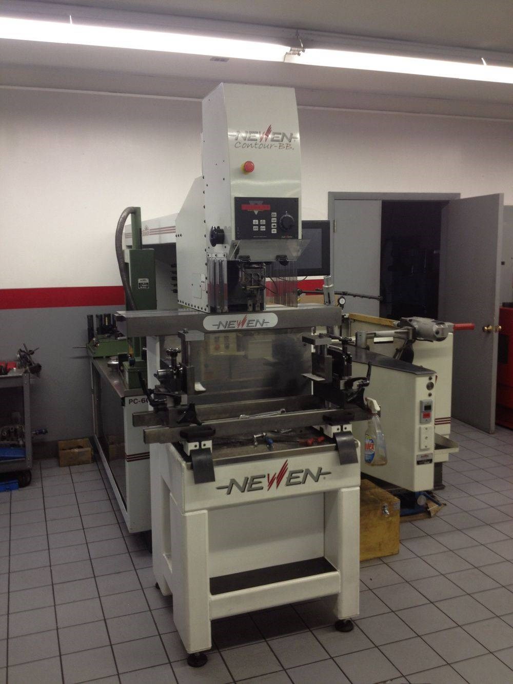 <p>Newen Contour - CNC Valve Seat Cutting Machine</p>